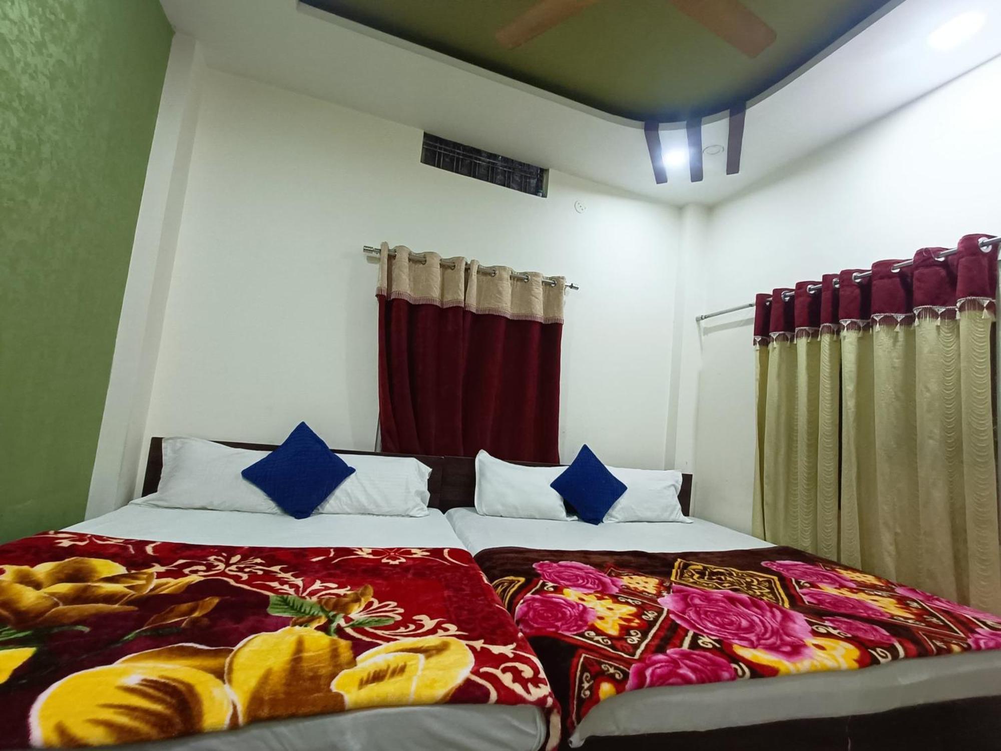 Hotel Rose Valley Indore Exteriör bild